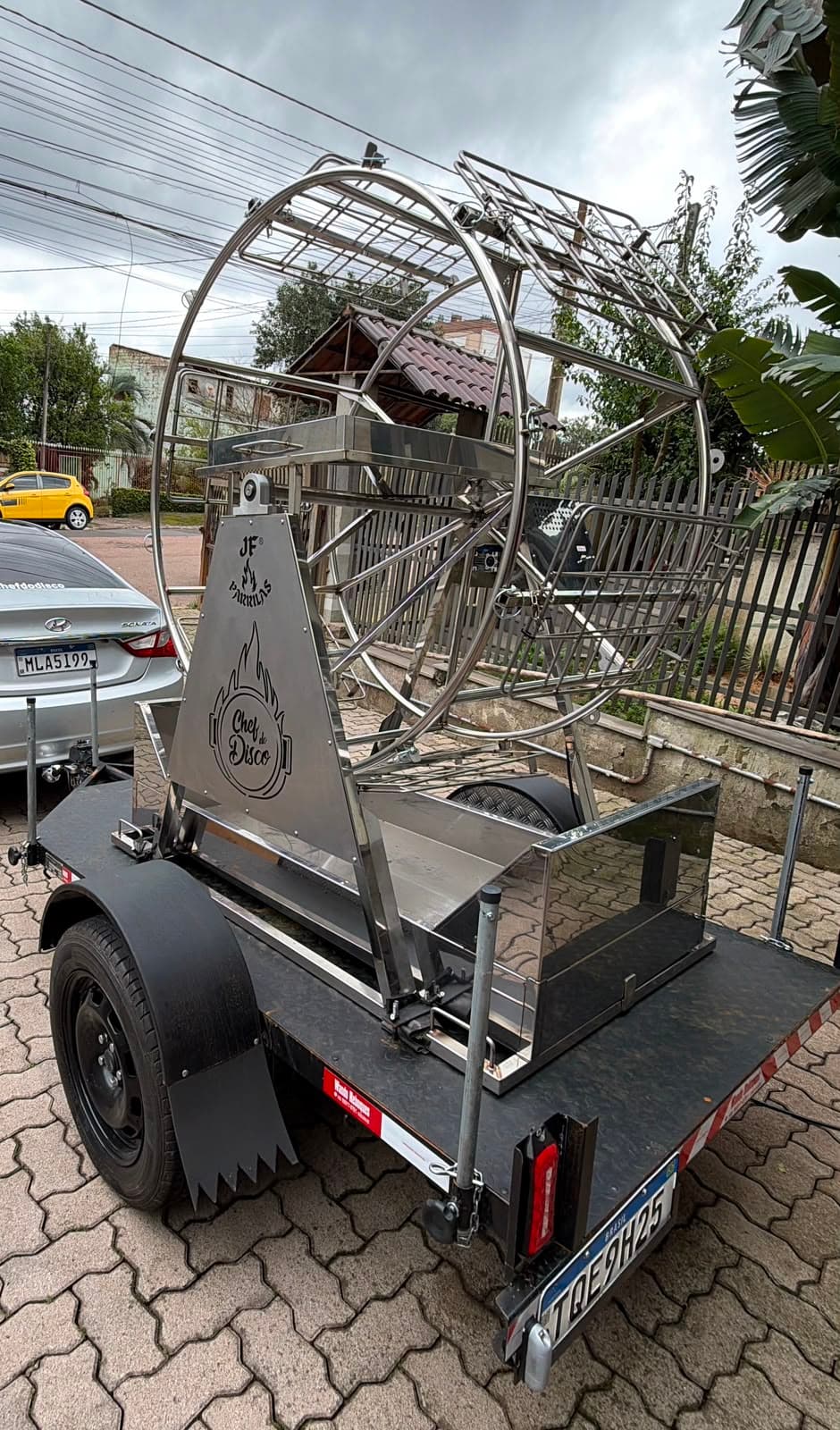 Roda Gigante de Costelas montada sobre reboque para eventos